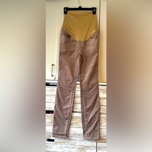 NWT.Loft skinny maternity corduroy jeans.Beige size 2 petite.Excellent condition